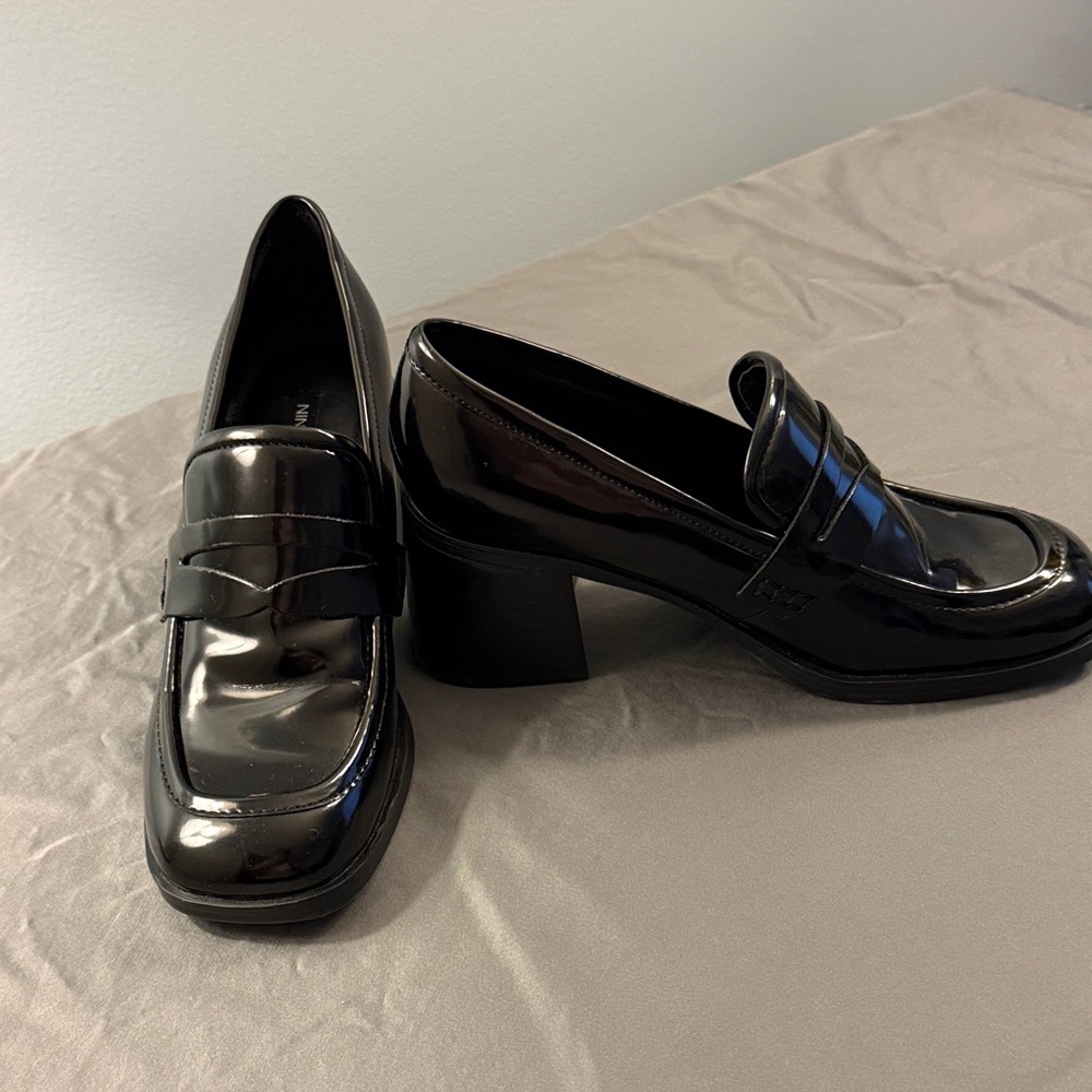 Nine West Glossy Black Women's Block Heel Loafer